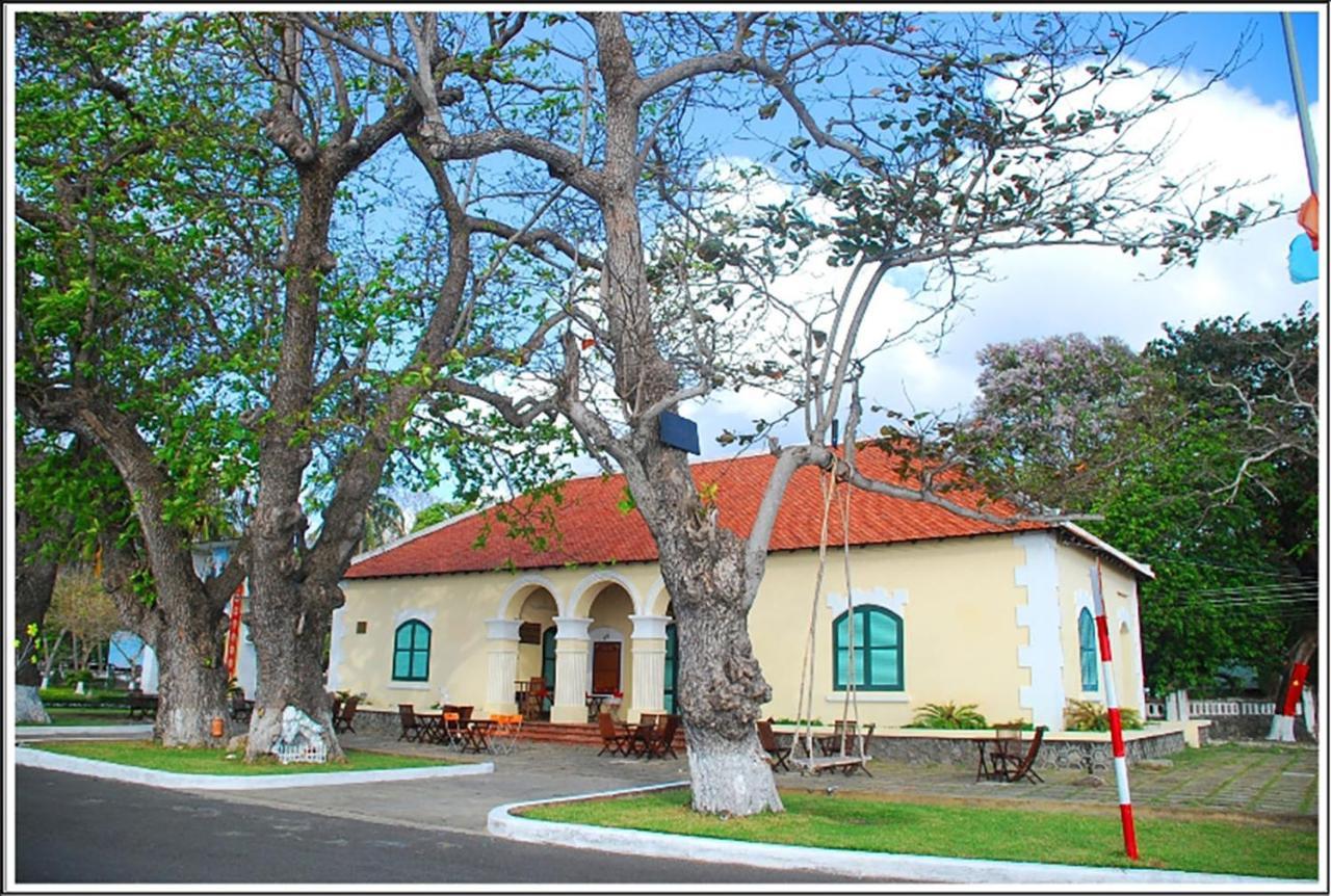 Hoa Anh Dao Motel Chi Khu Co Ong Exterior photo